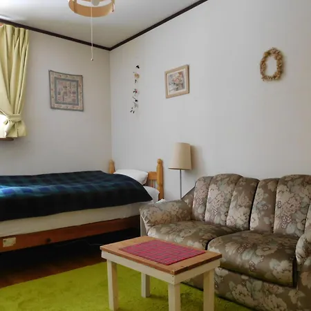 Country Lodge Farmstay Hakuba Exterior photo