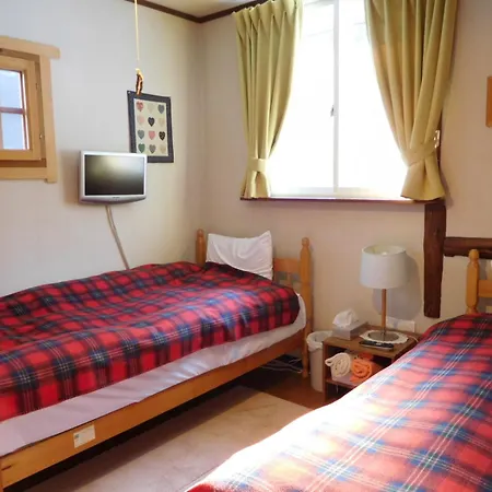 Country Lodge Farmstay Hakuba Exterior photo